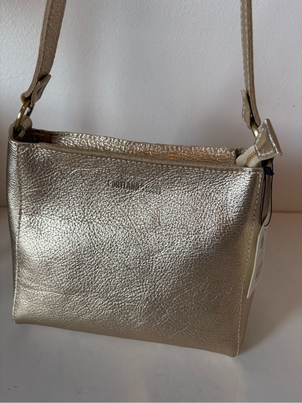 Portland Leather Goods Lucent triangle Metallic Gold Shoulder Bag - Picture 3 of 9